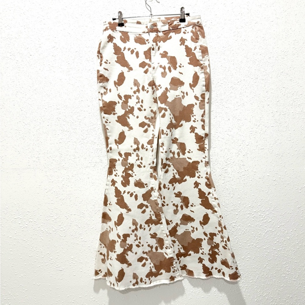 Altar'd State High rise animal print extra Flare Pants L - Picture 2 of 11